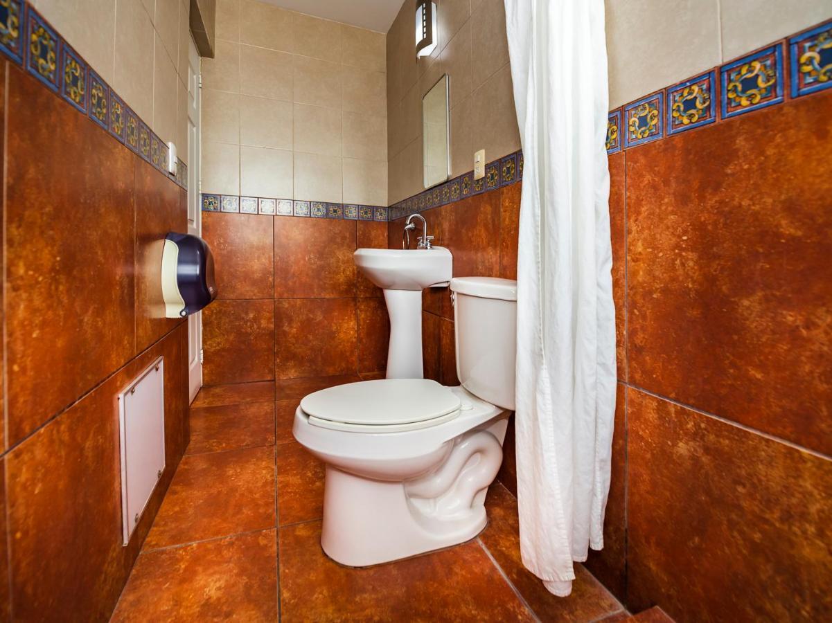 Itza Hotal & Cafe Hotel Queretaro Ngoại thất bức ảnh